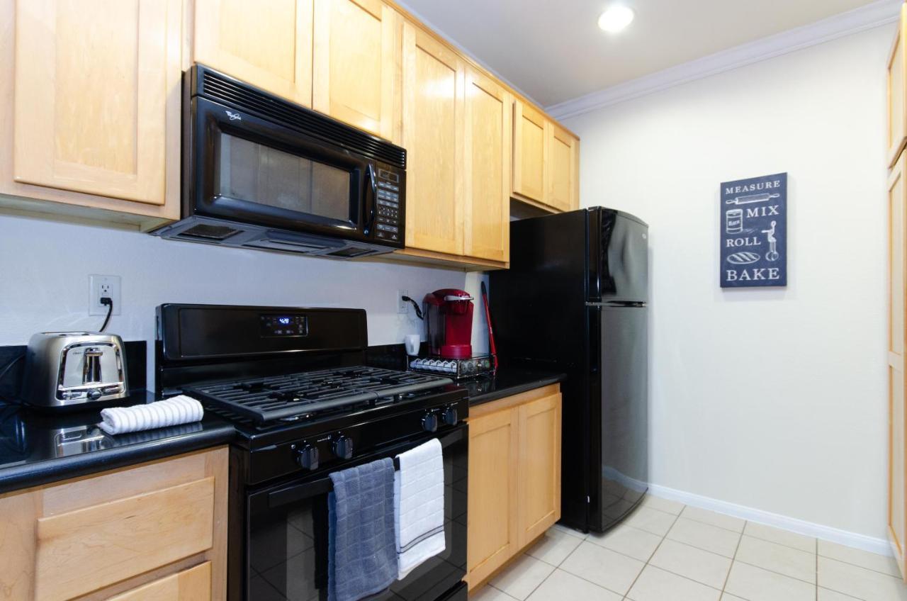 Located Perfectly 2 Bedroom Downtown Los Angeles Лос-Анджелес Экстерьер фото